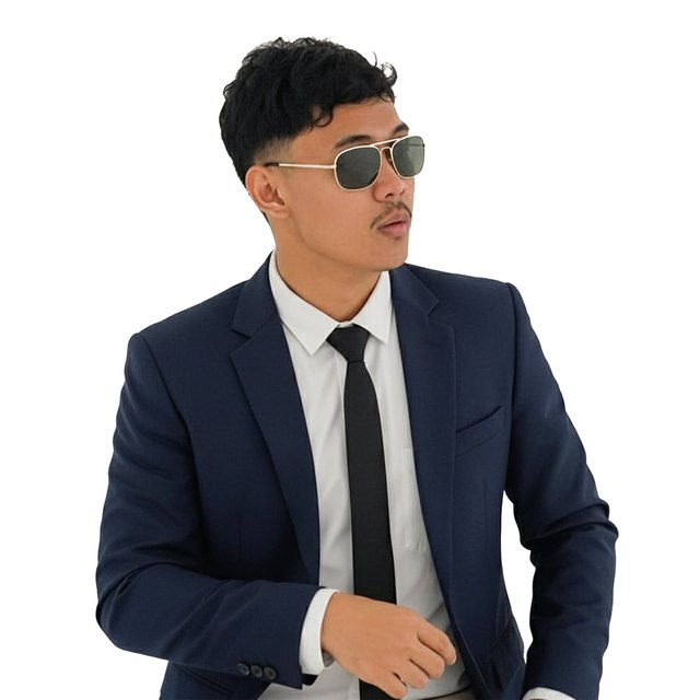 Elijah Flores